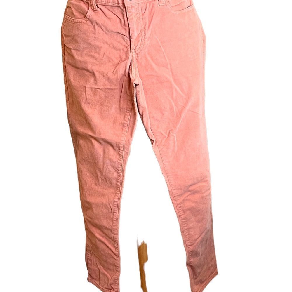 American Outfitters corduroy peach jeans.